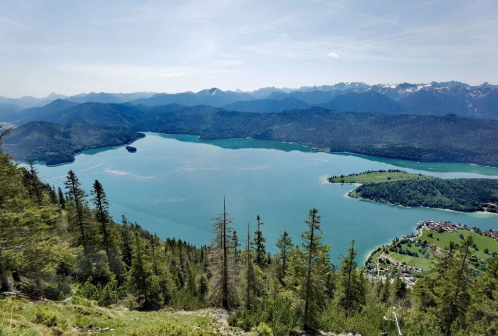 Deutschland Sehenswürdigkeiten in den Alpen: Der Walchensee